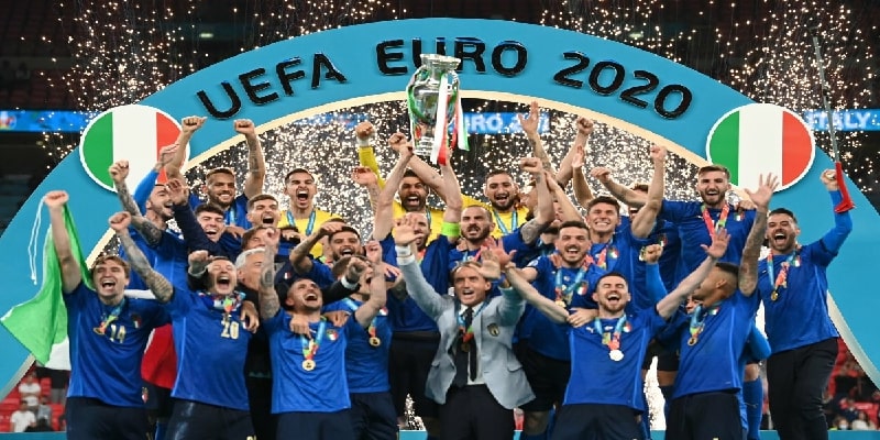 Italia - 2 lần vô địch Euro và bản lĩnh nhà vô địch