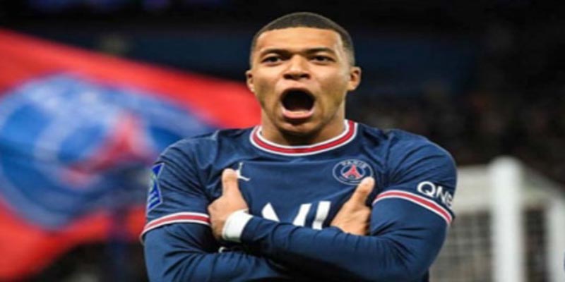 Kylian Mbappé tại PSG
